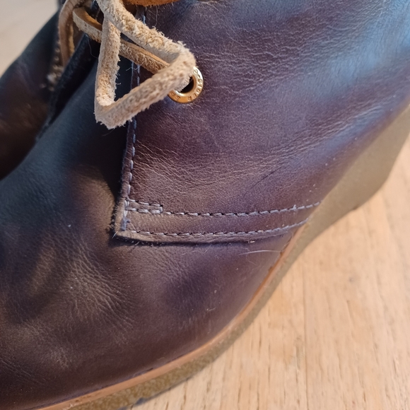 SPERRY TOPSIDER " HARLOW"  BURNISHED LEATHER WEDGE BOOTIES SIZE 8 - Picture 7 of 13